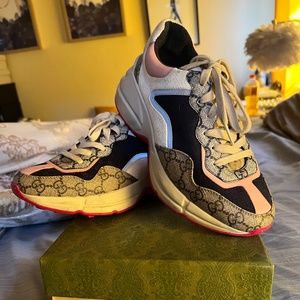 Gucci sneakers